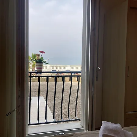 Trieste 2* Сірміоне